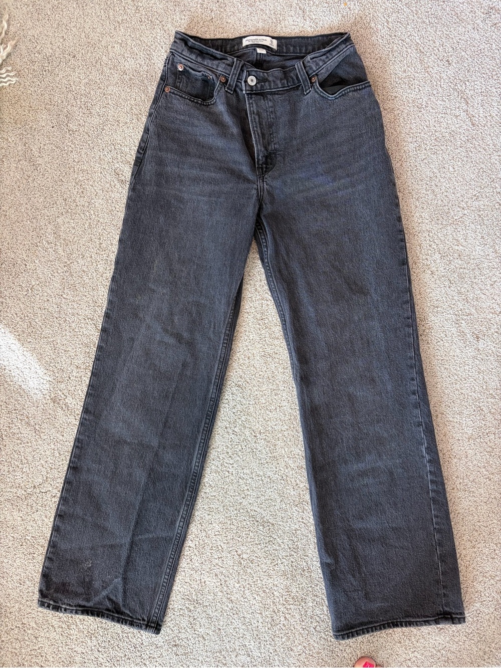 Abercrombie Curve Love ’90s Relaxed High Rise Jeans Size 25 0S Black